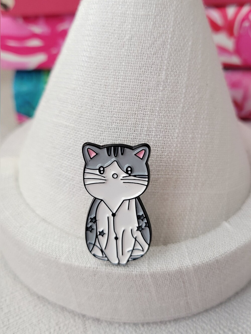 Gray Cat Enamel Pin